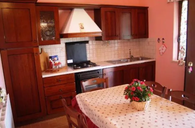 Agriturismo Le Rose Guest House Pescia Romana 0*,